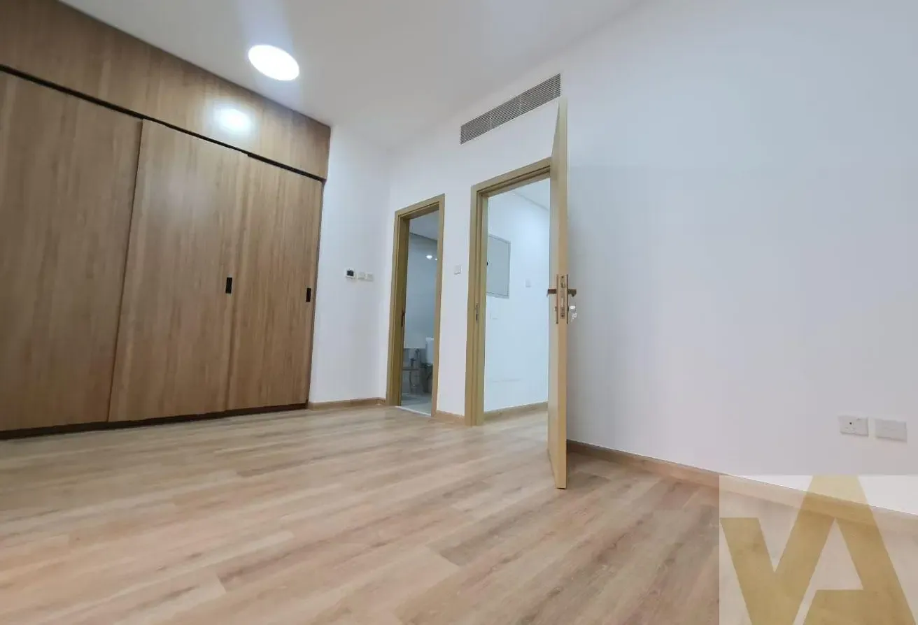 4BHK Villa+ Maid | Vacant | Huge Layout