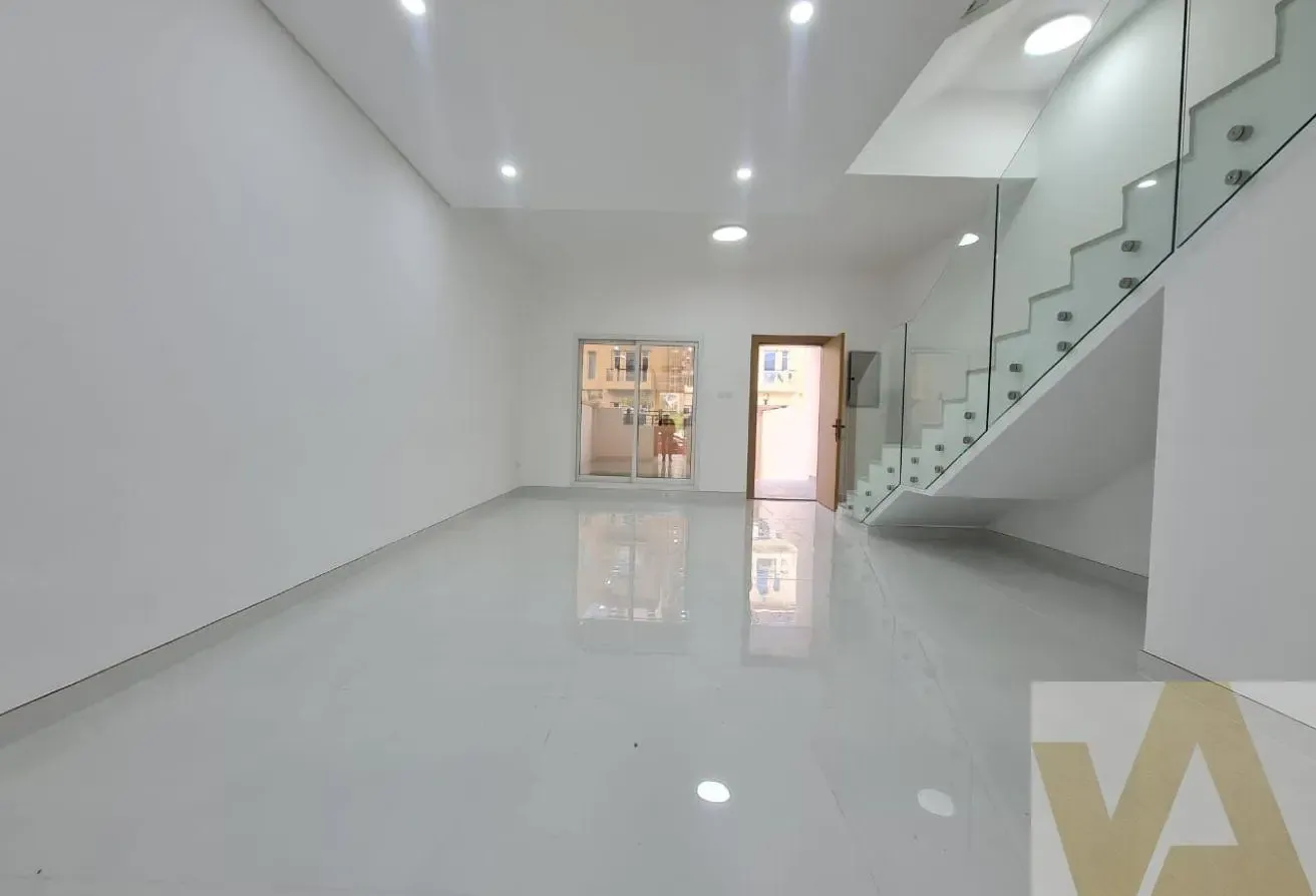 4BHK Villa+ Maid | Vacant | Huge Layout