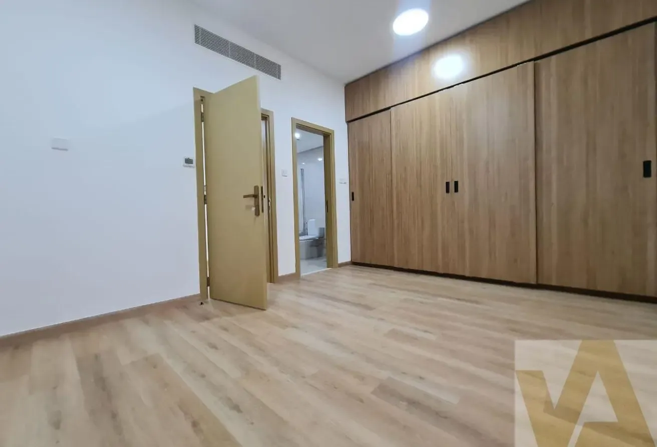 4BHK Villa+ Maid | Vacant | Huge Layout
