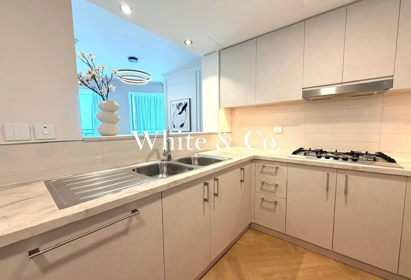 HIGH FLOOR | FURNISHED | SPECTACULAR VIEWS