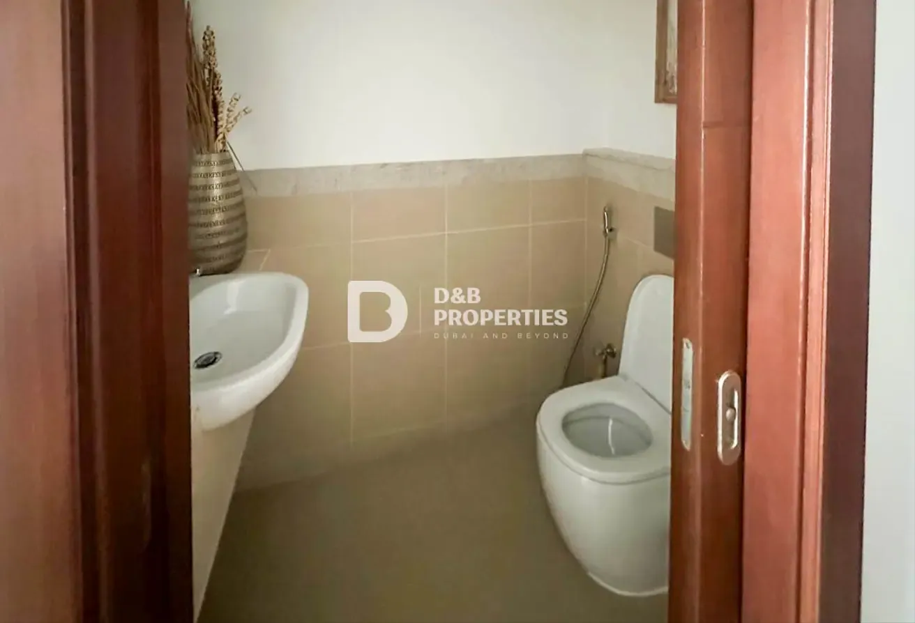 Fully Furnished | Downtown View | Well Maintained