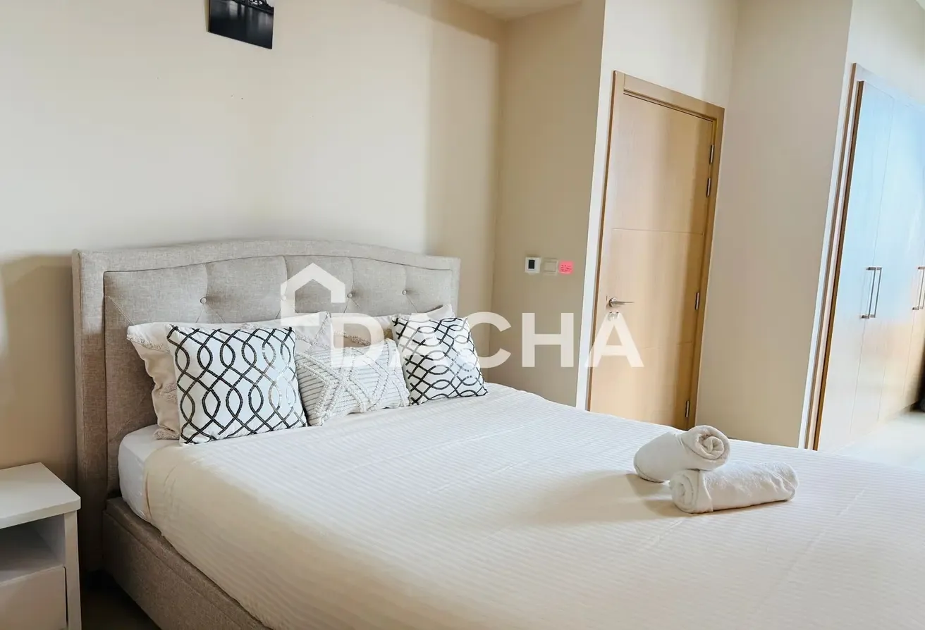 Ready to move in| Mid Floor| Chiller Free