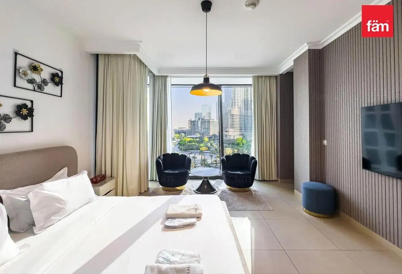 Full Burj Khalifa View | Chiller Free | Big Layout