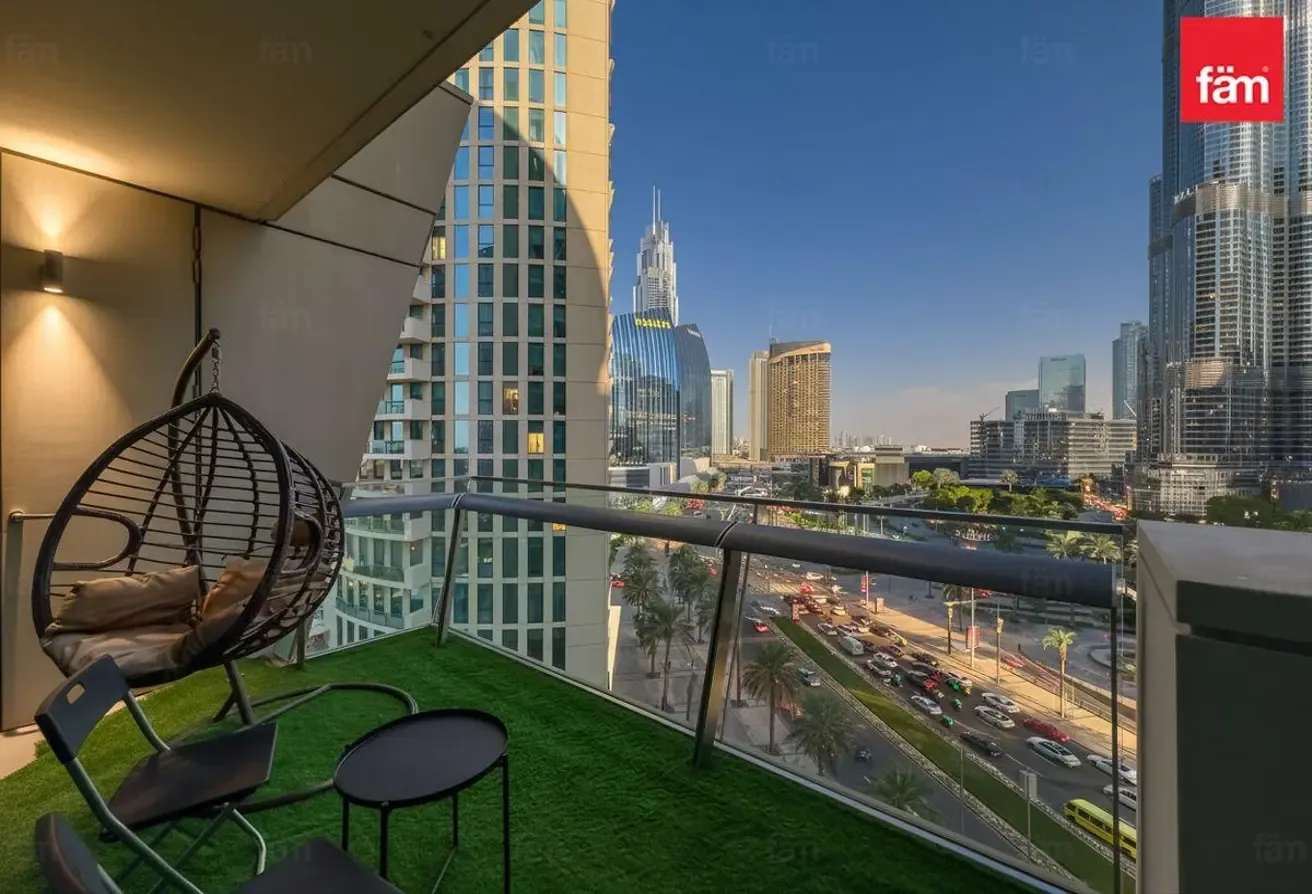 Full Burj Khalifa View | Chiller Free | Big Layout