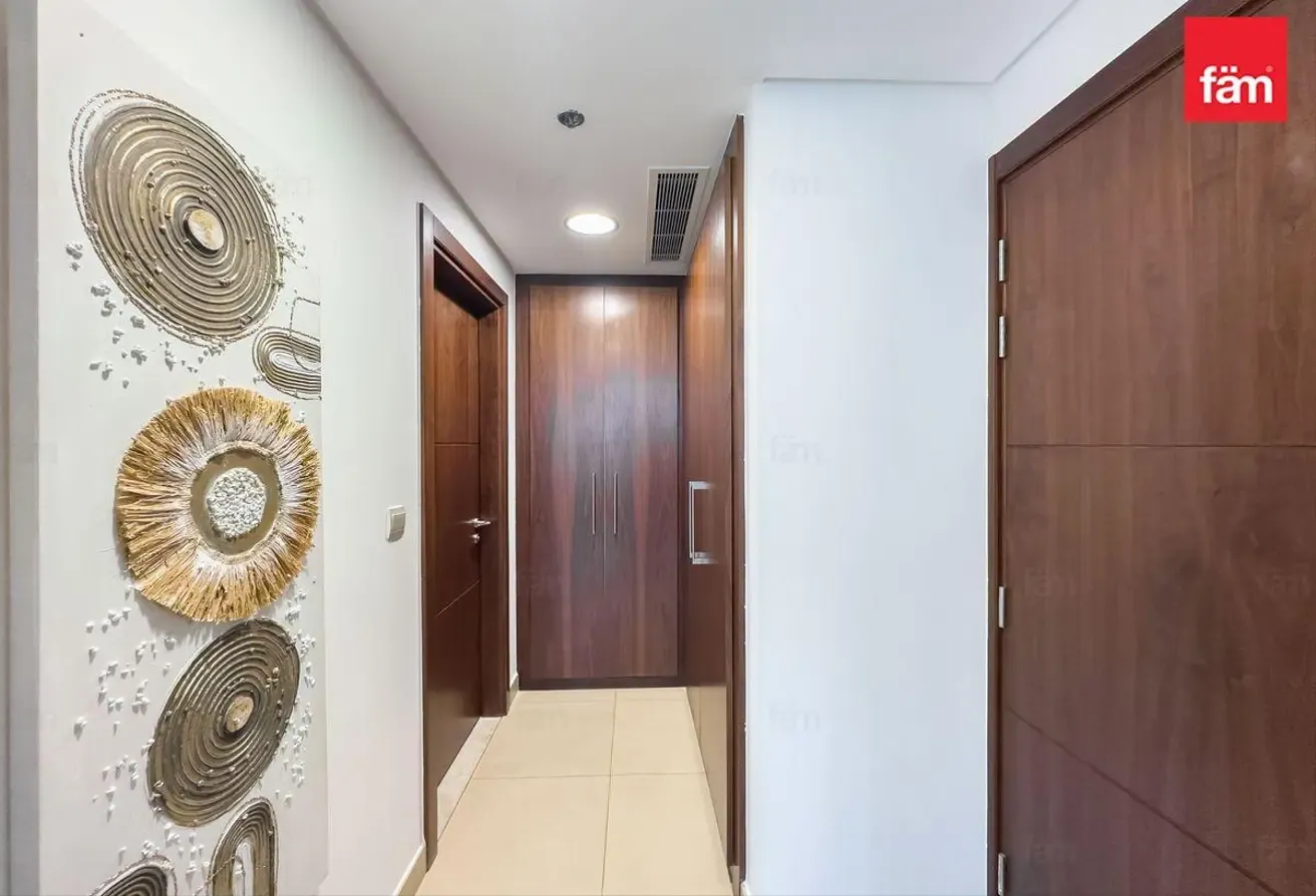 Full Burj Khalifa View | Chiller Free | Big Layout