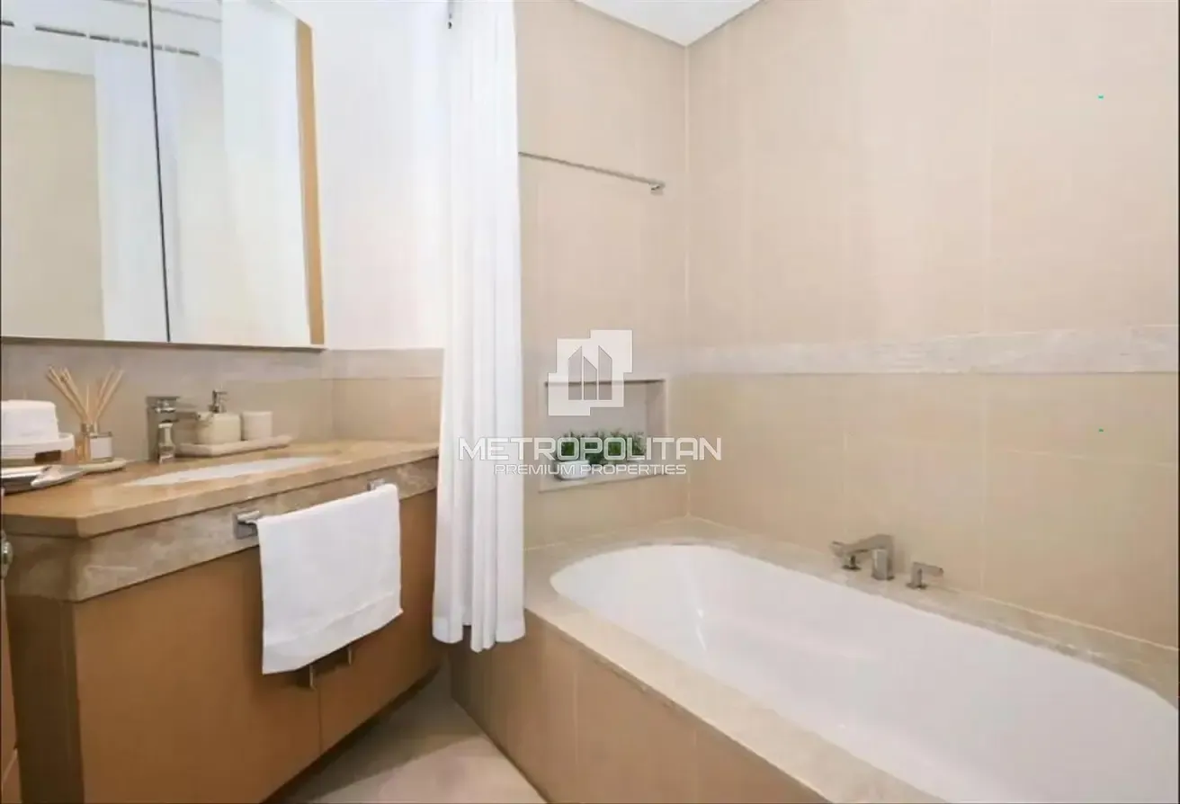 Spacious 2 Bed | Middle Floor | Ready to Move In