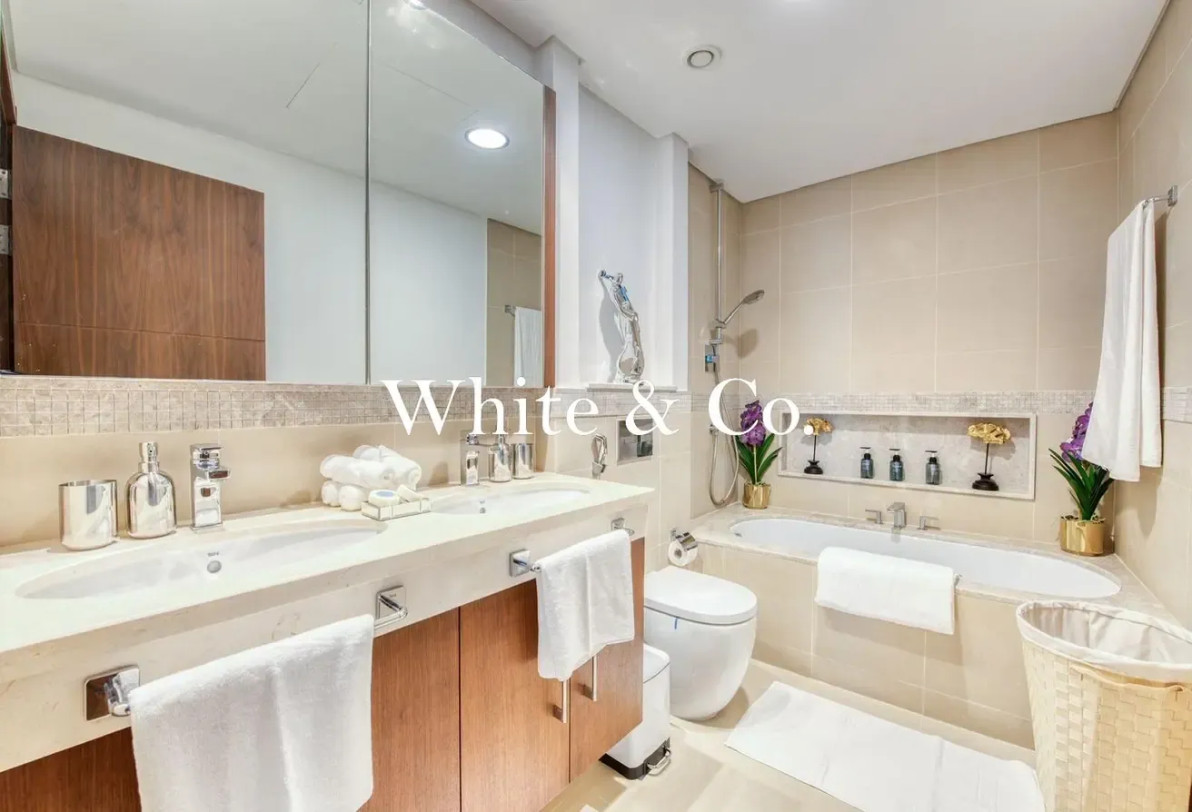 Bills included | High Floor | Spacious