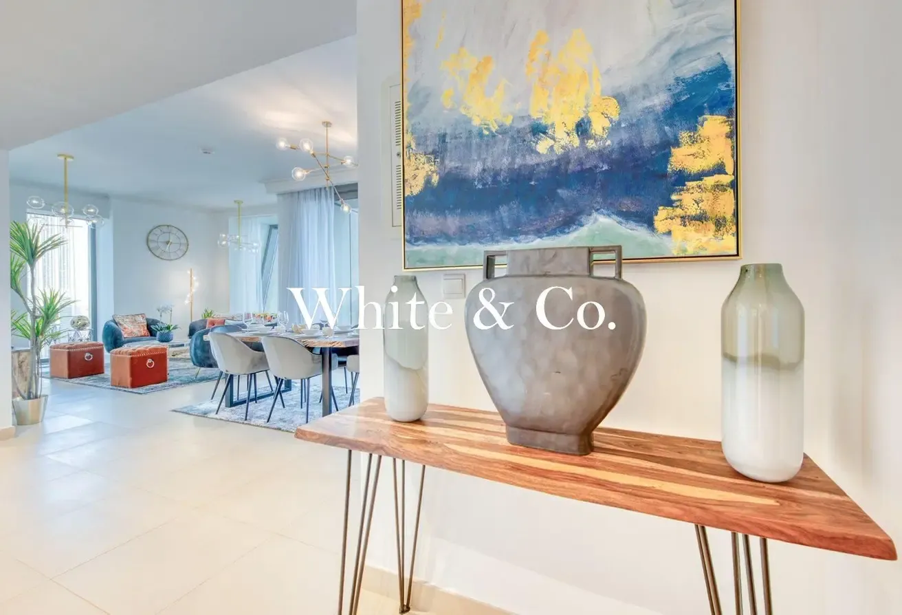 Bills included | High Floor | Spacious