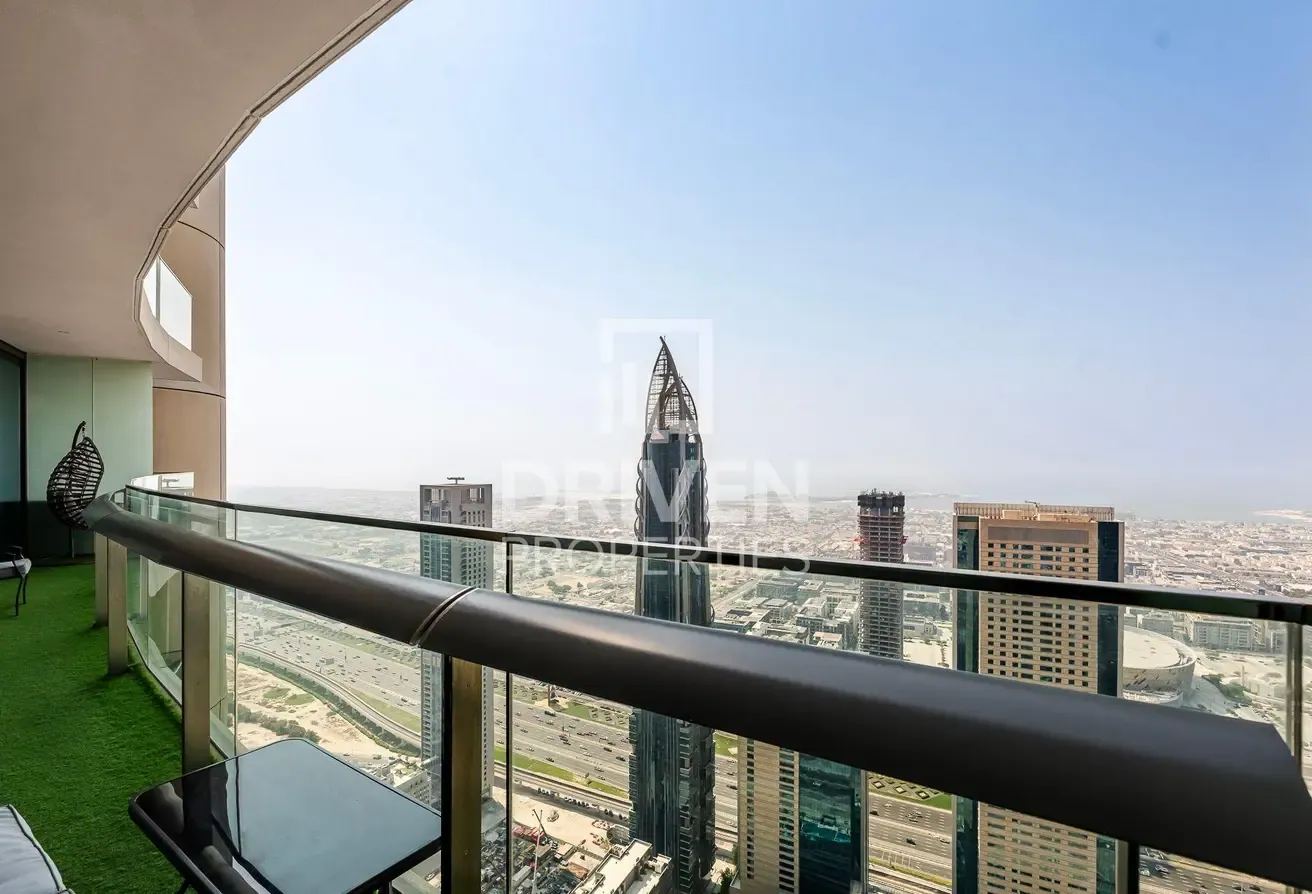 Spacious | Luxury Furnished | Boulevard View