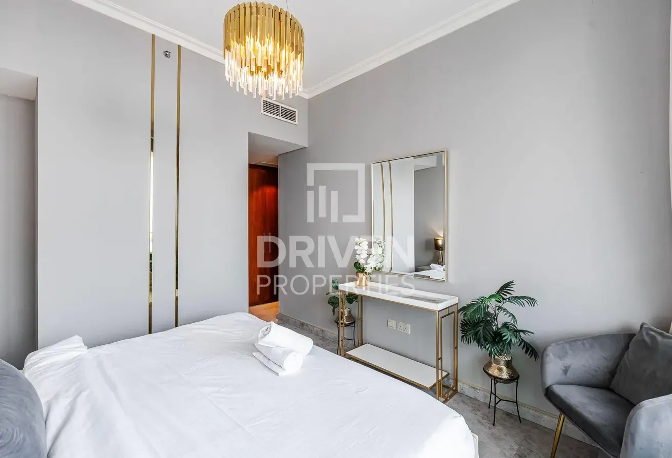 Spacious | Luxury Furnished | Boulevard View