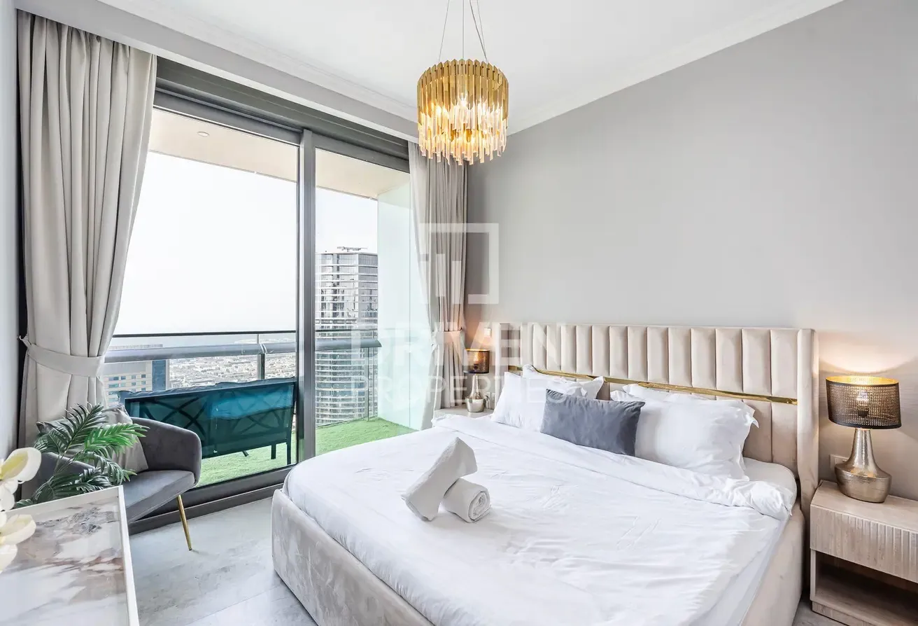 Spacious | Luxury Furnished | Boulevard View