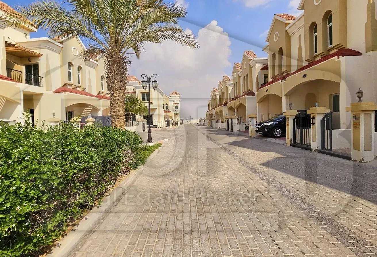 Amazing offer,3BHK villa/2 parking/Big Garden