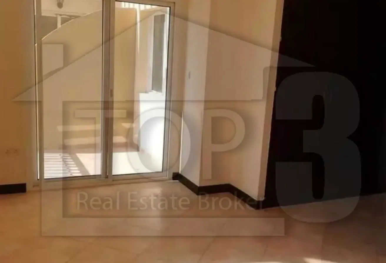 Unfurnished 3 BHK With Ample Garden.