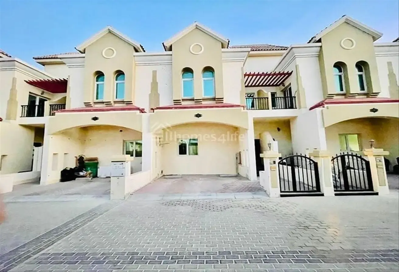 Spacious | 3 Bed | Multiple Cheques Option
