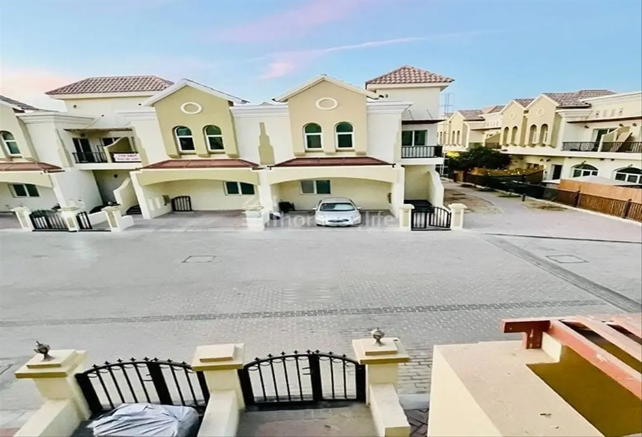 Spacious | 3 Bed | Multiple Cheques Option