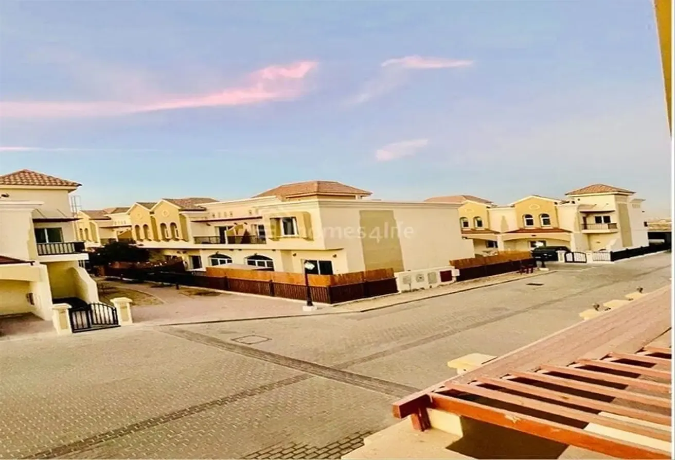 Spacious | 3 Bed | Multiple Cheques Option
