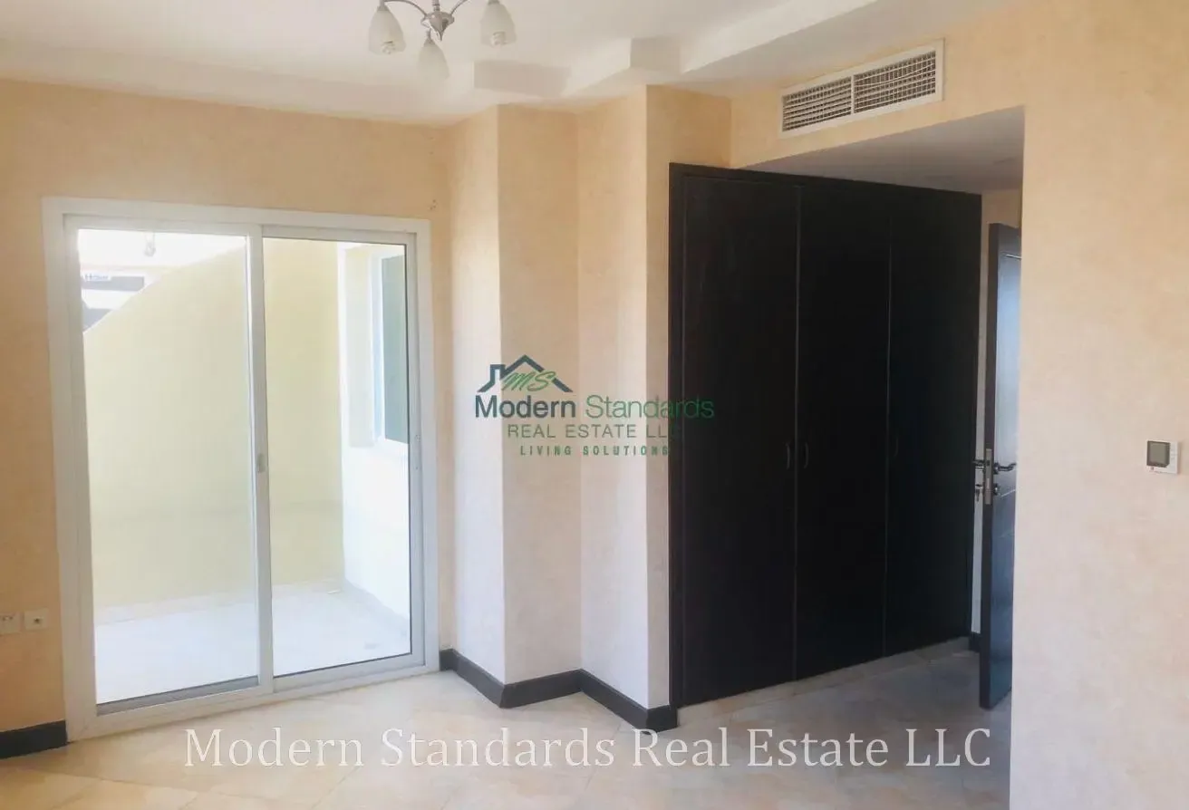 Private Garden | Big layout | Family area