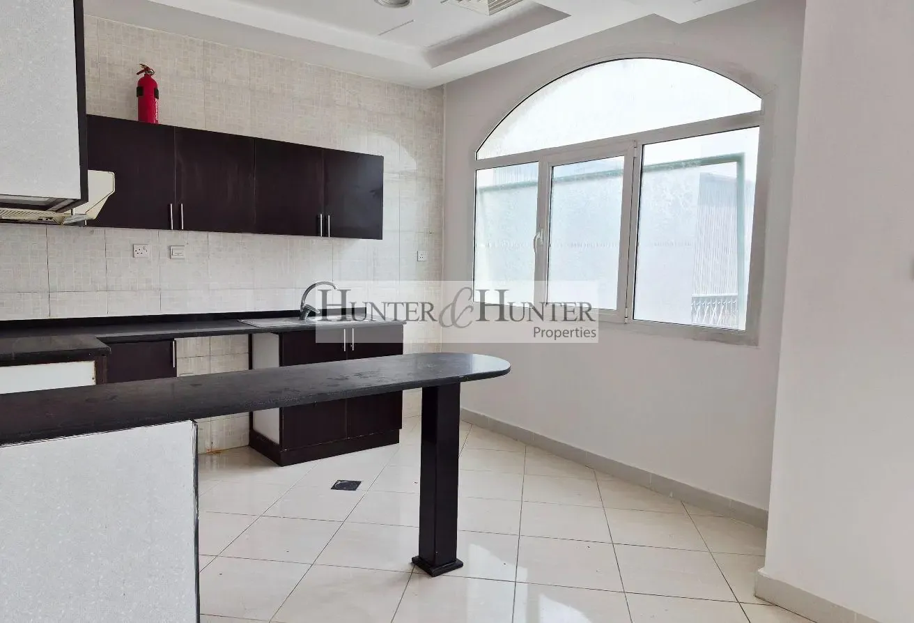 READY TO MOVE IN | CHILLER FREE | GREAT CONDITION