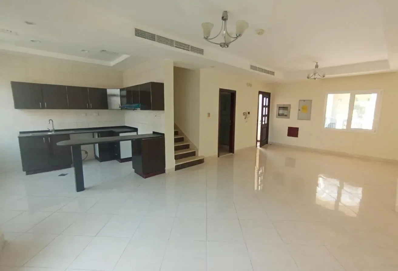 SPACIOUS || 3 BEDROOM || LANDSCAPED