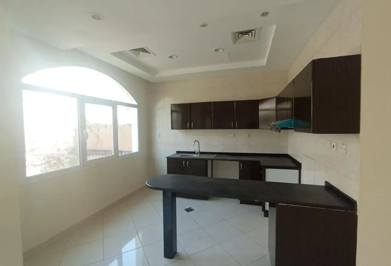SPACIOUS || 3 BEDROOM || LANDSCAPED