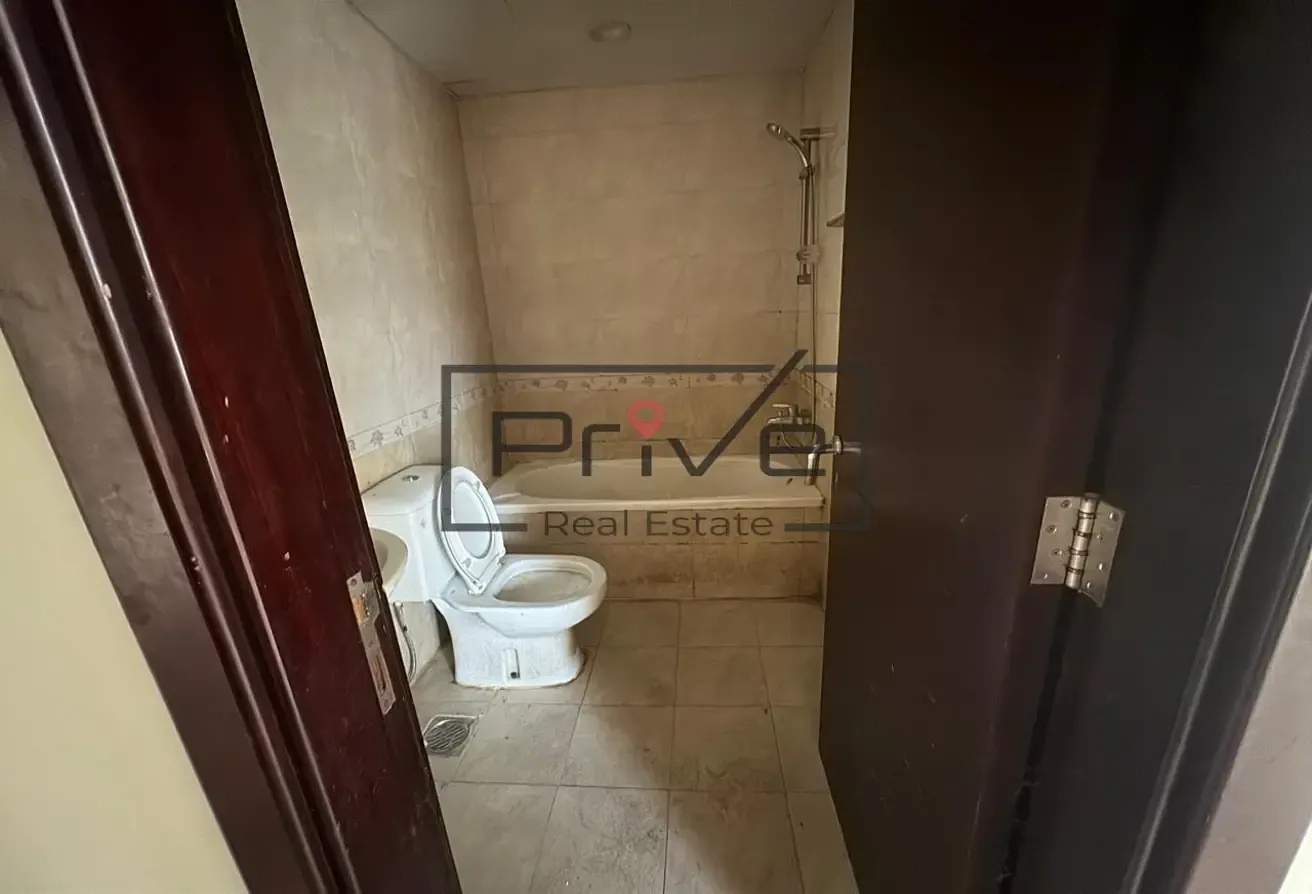 Ready to Move | Spacious | Well Maintained