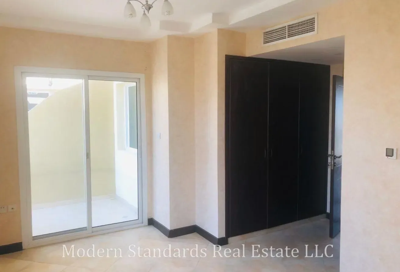 Spacious 3BR Townhouse Sahara Meadows 1