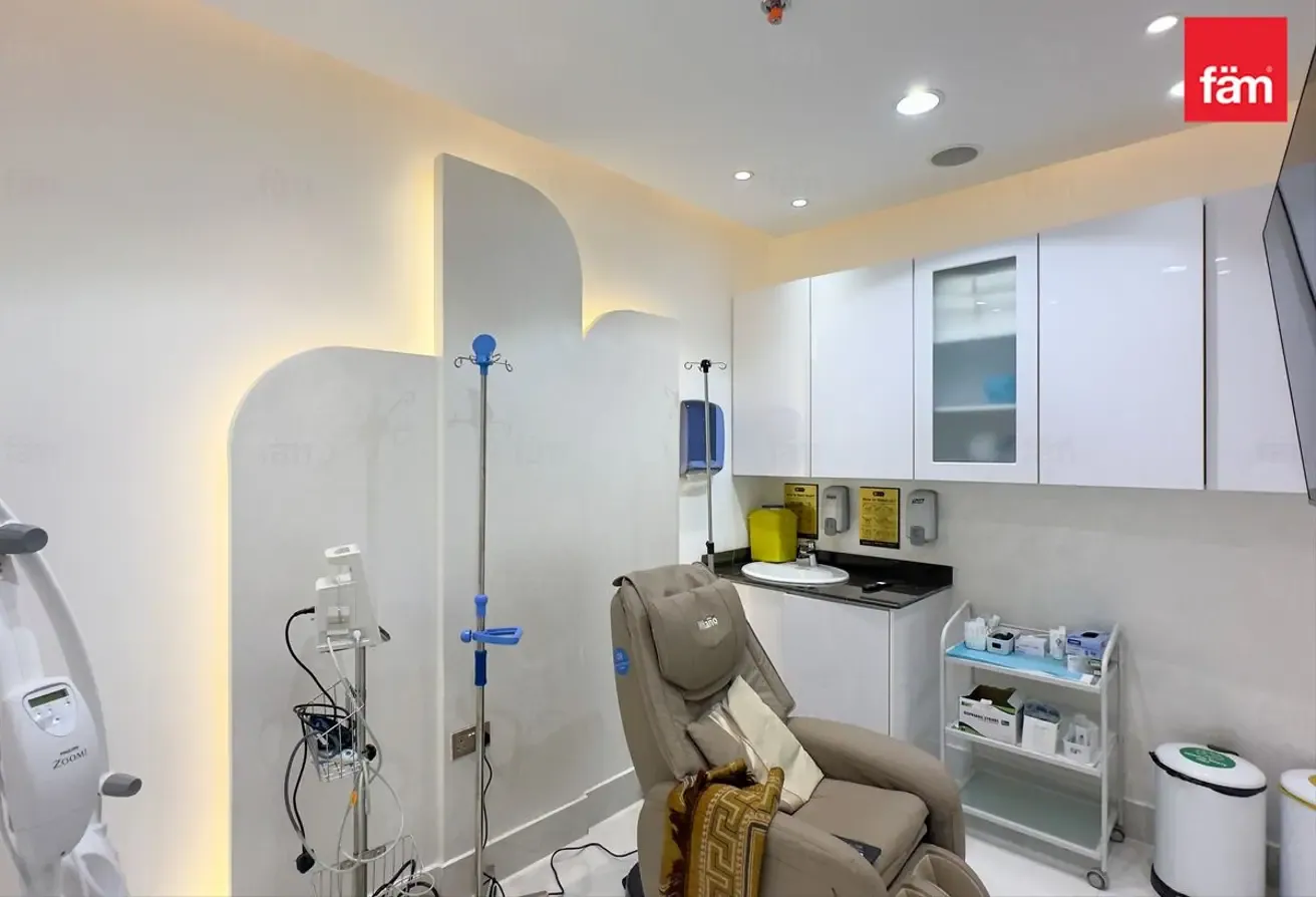 Ready To Use | Five Parkings | Fully Fitted