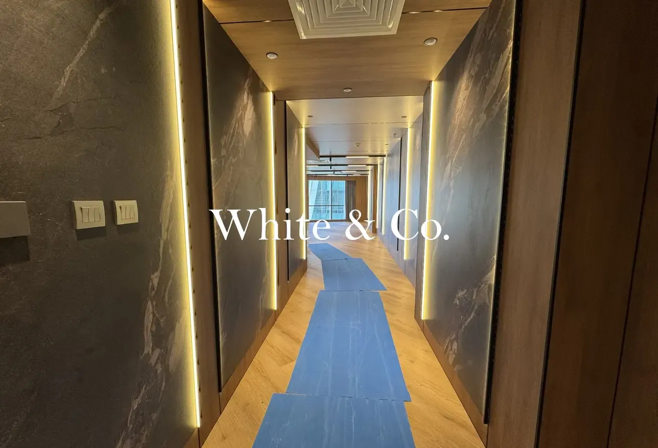 Available | Luxury Fit-Out | Corner Unit