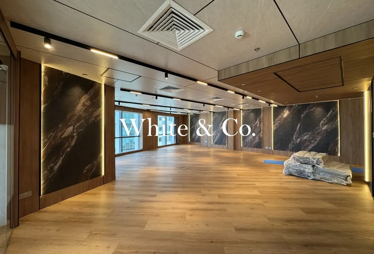 Available | Luxury Fit-Out | Corner Unit