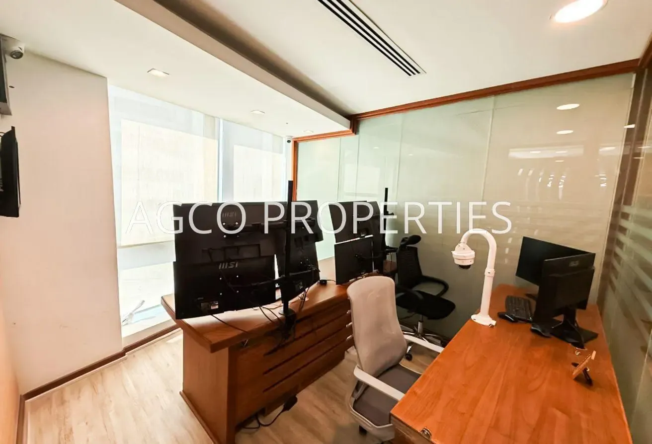 Fitted | Furnished | Near Metro | Hight Floor