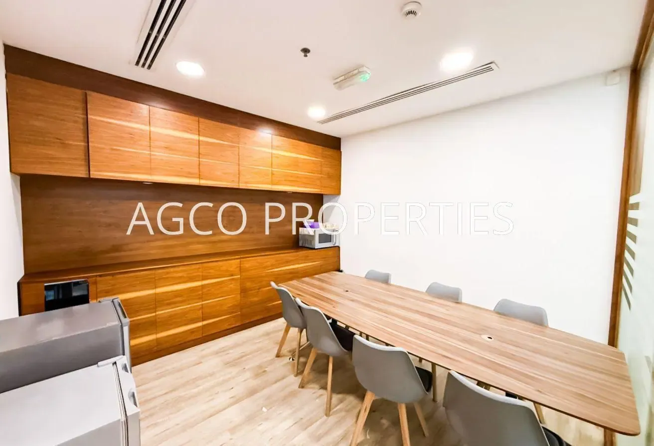 Fitted | Furnished | Near Metro | Hight Floor