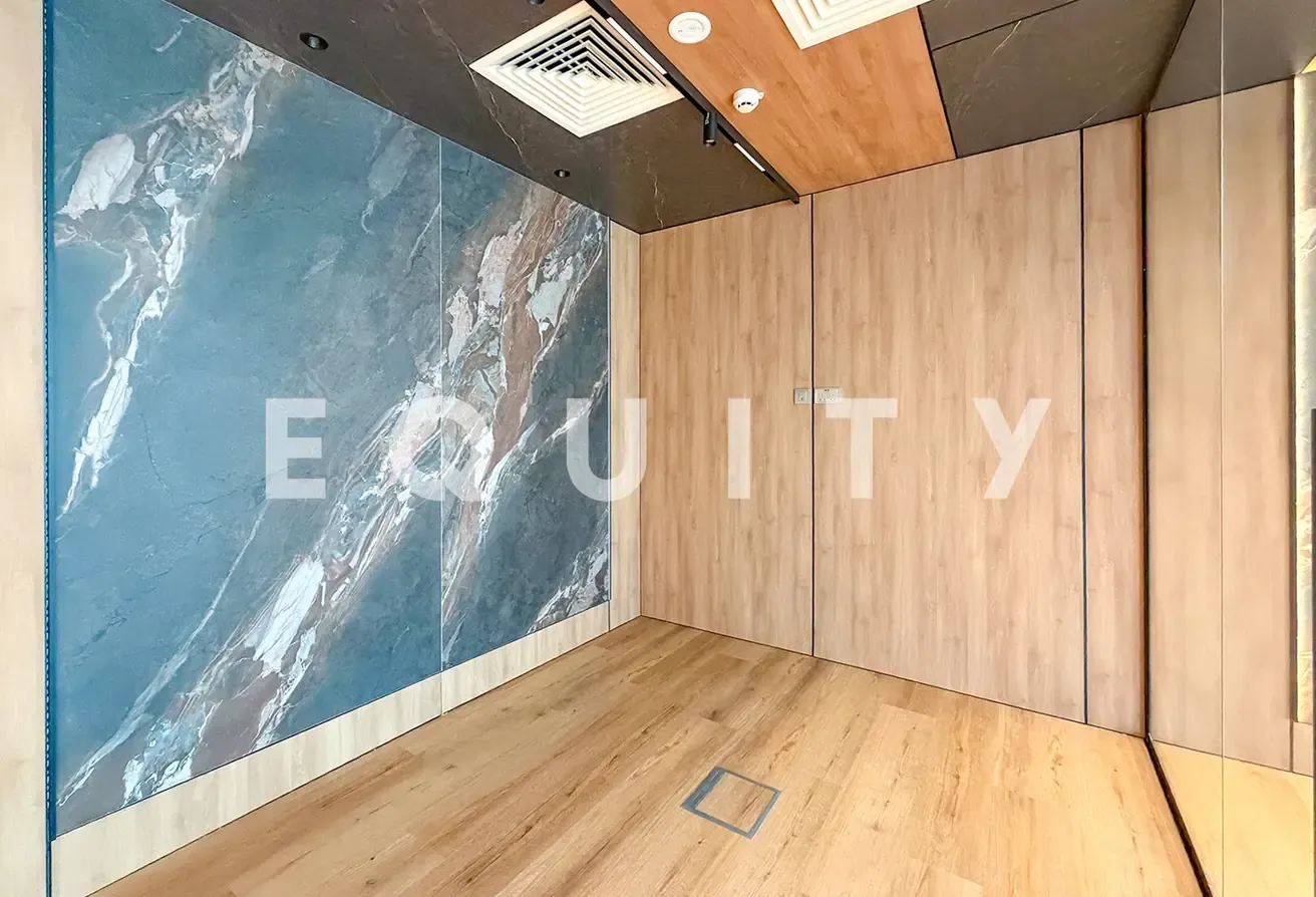 Premium Interior | Near Metro | Vacant Now