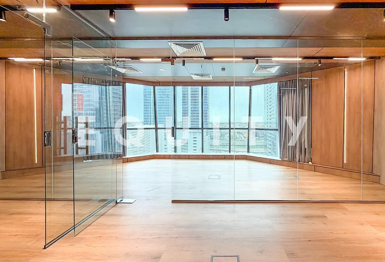 Premium Interior | Near Metro | Vacant Now