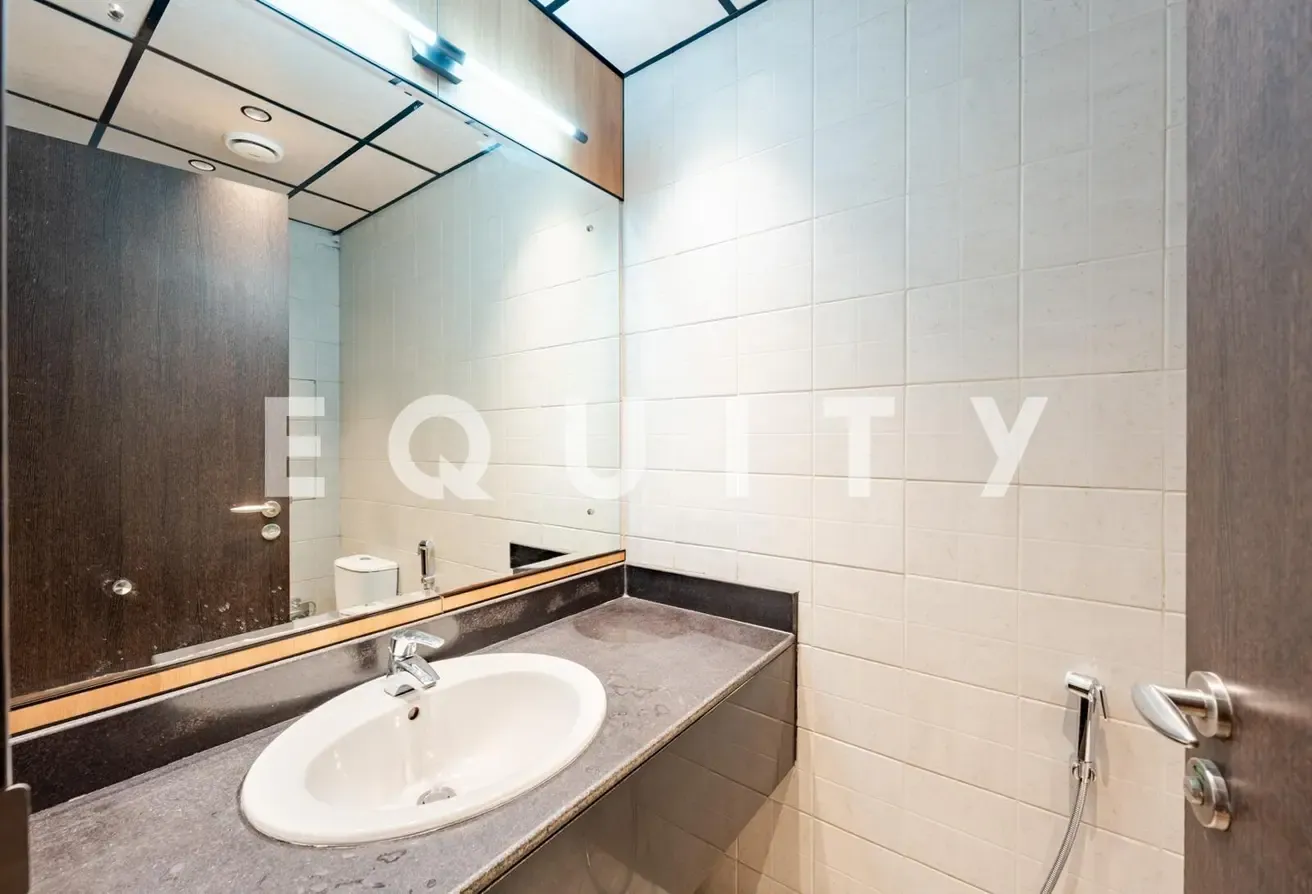 Vacant Now | Upgraded Office | Luxury Fit Out