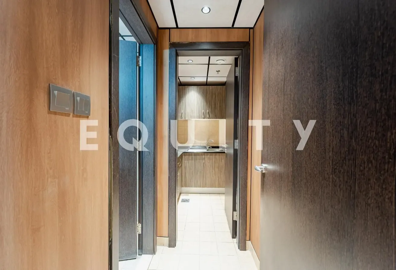 Vacant Now | Upgraded Office | Luxury Fit Out
