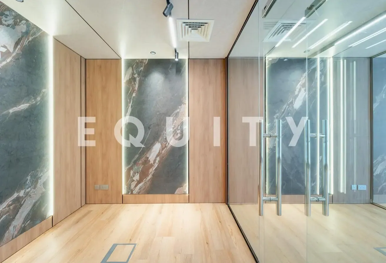 Vacant Now | Upgraded Office | Luxury Fit Out
