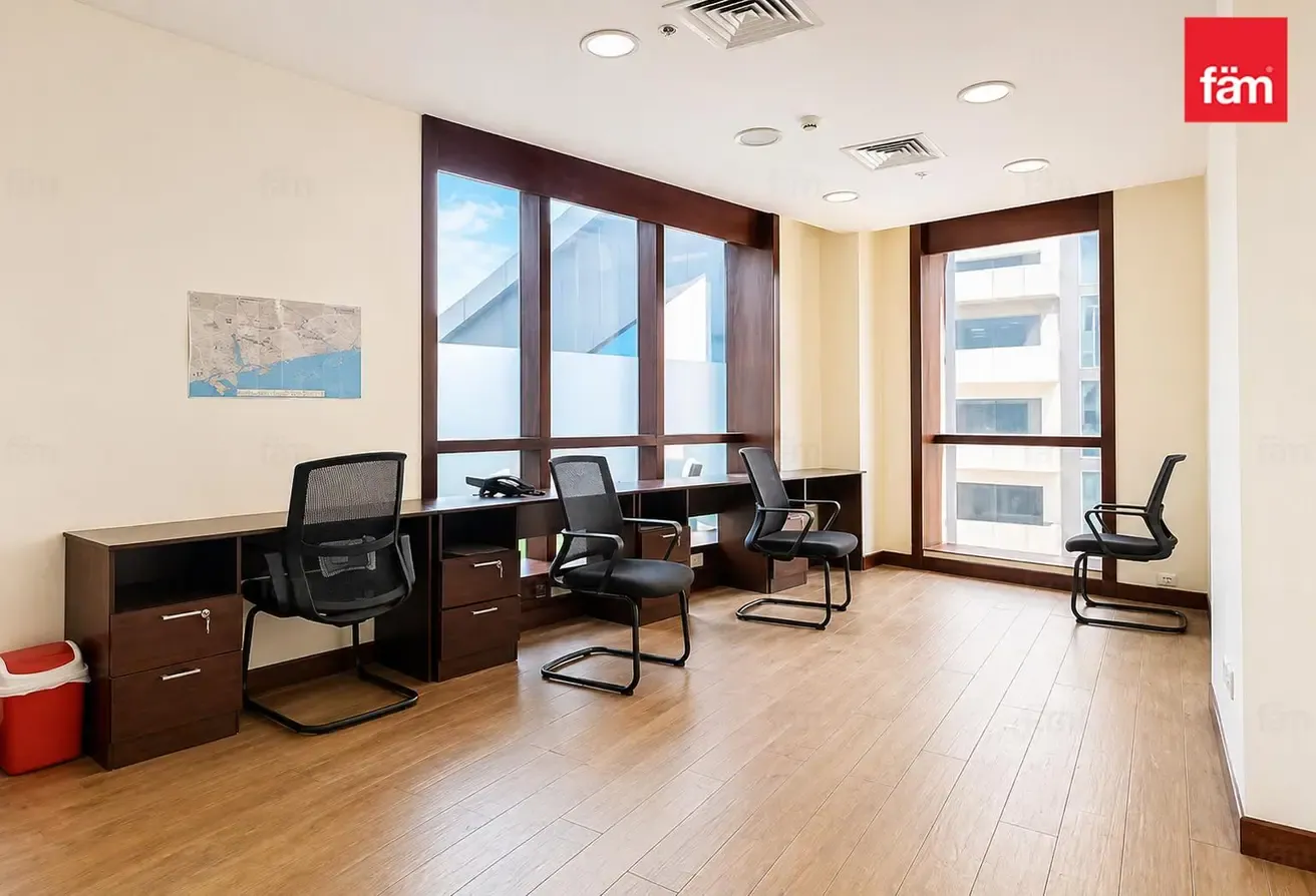 Fully Furnished | Near Metro | Community Expert
