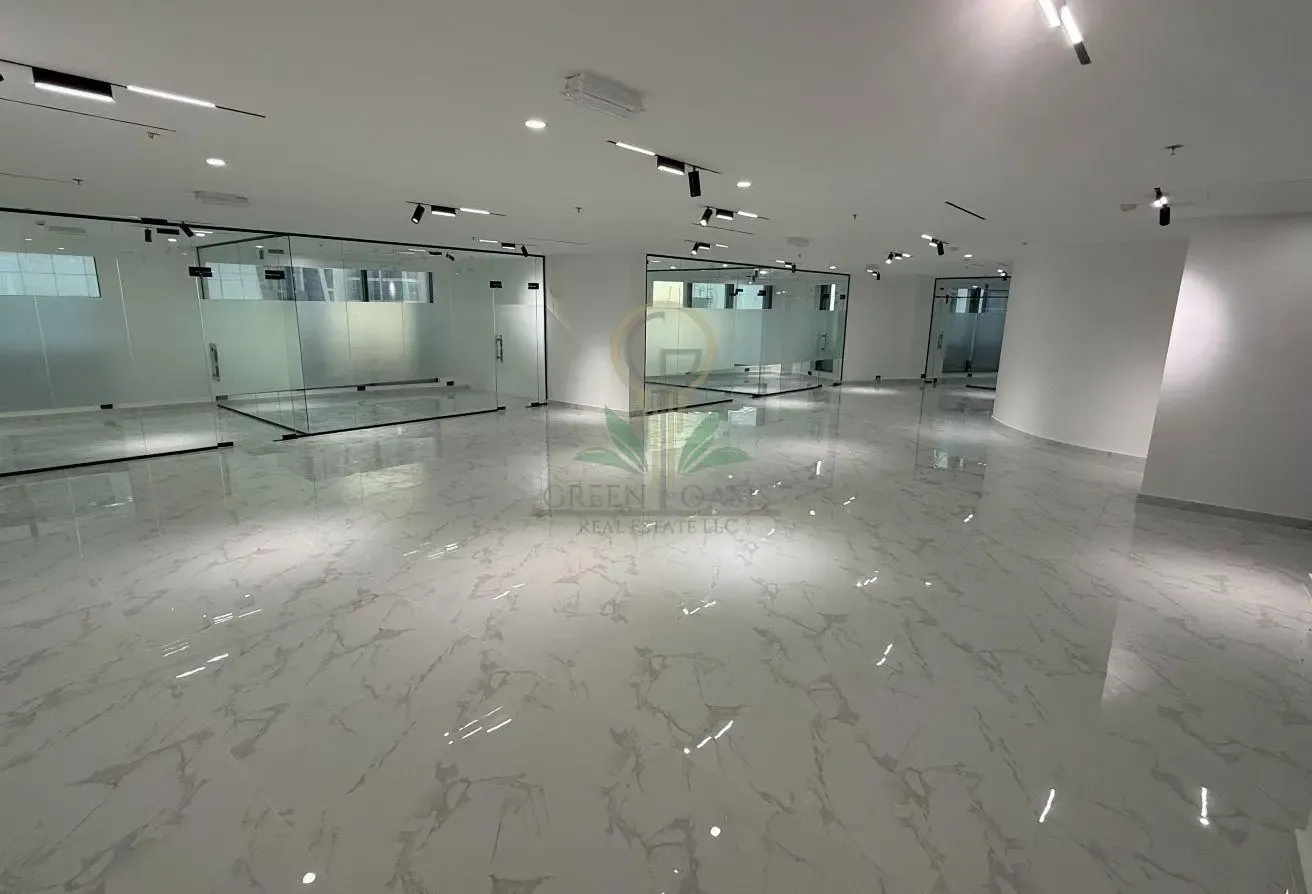 Brand-New Renovated | Vacant | Close to Metro