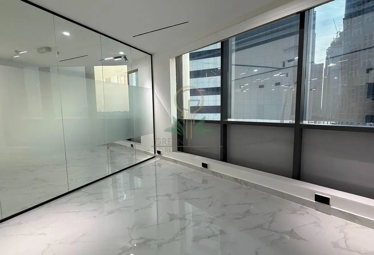 Brand-New Renovated | Vacant | Close to Metro