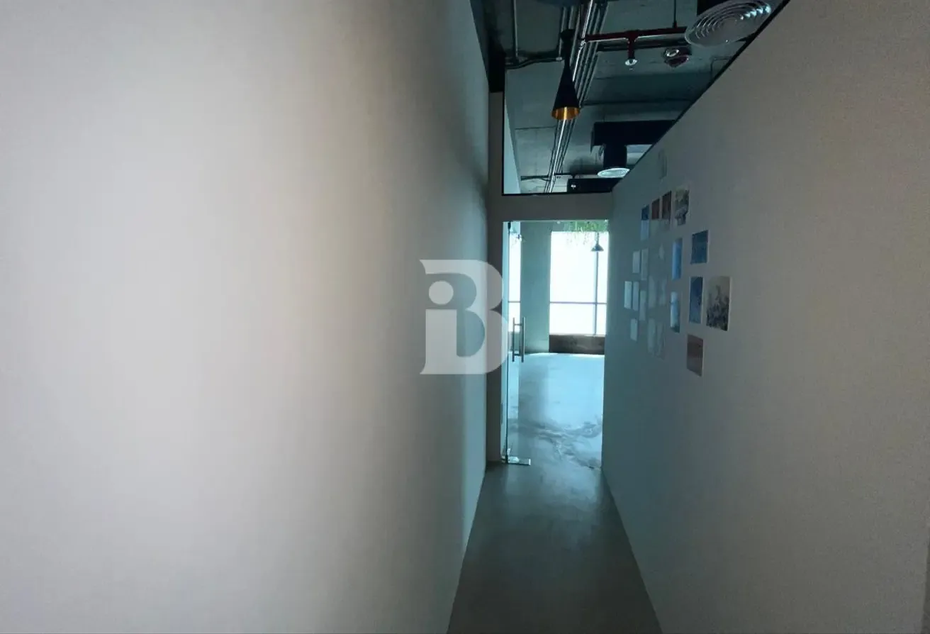 Fully Furnished Office | Near Metro | Regal Tower – Business Bay