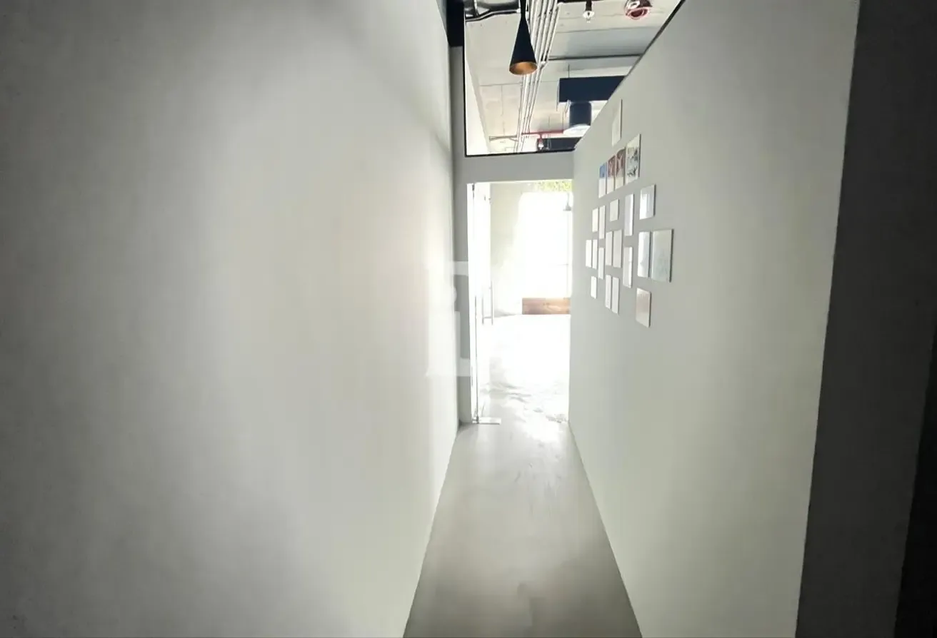 Fully Furnished Office | Near Metro | Regal Tower – Business Bay