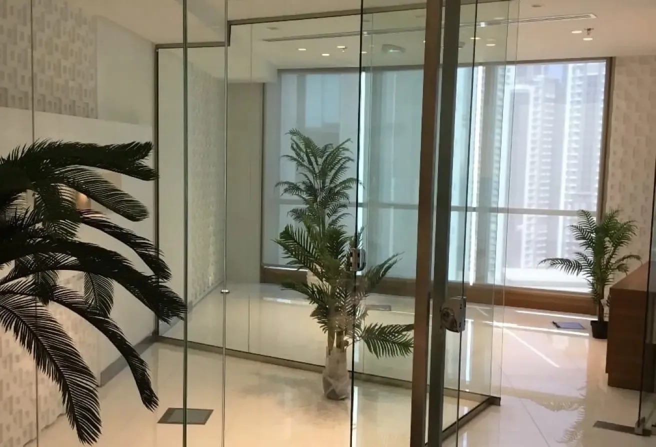 Fully Luxury Upgraded! Near Metro! Vacant Soon!