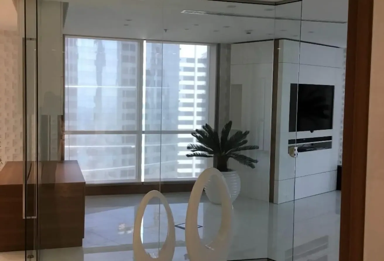 Fully Luxury Upgraded! Near Metro! Vacant Soon!