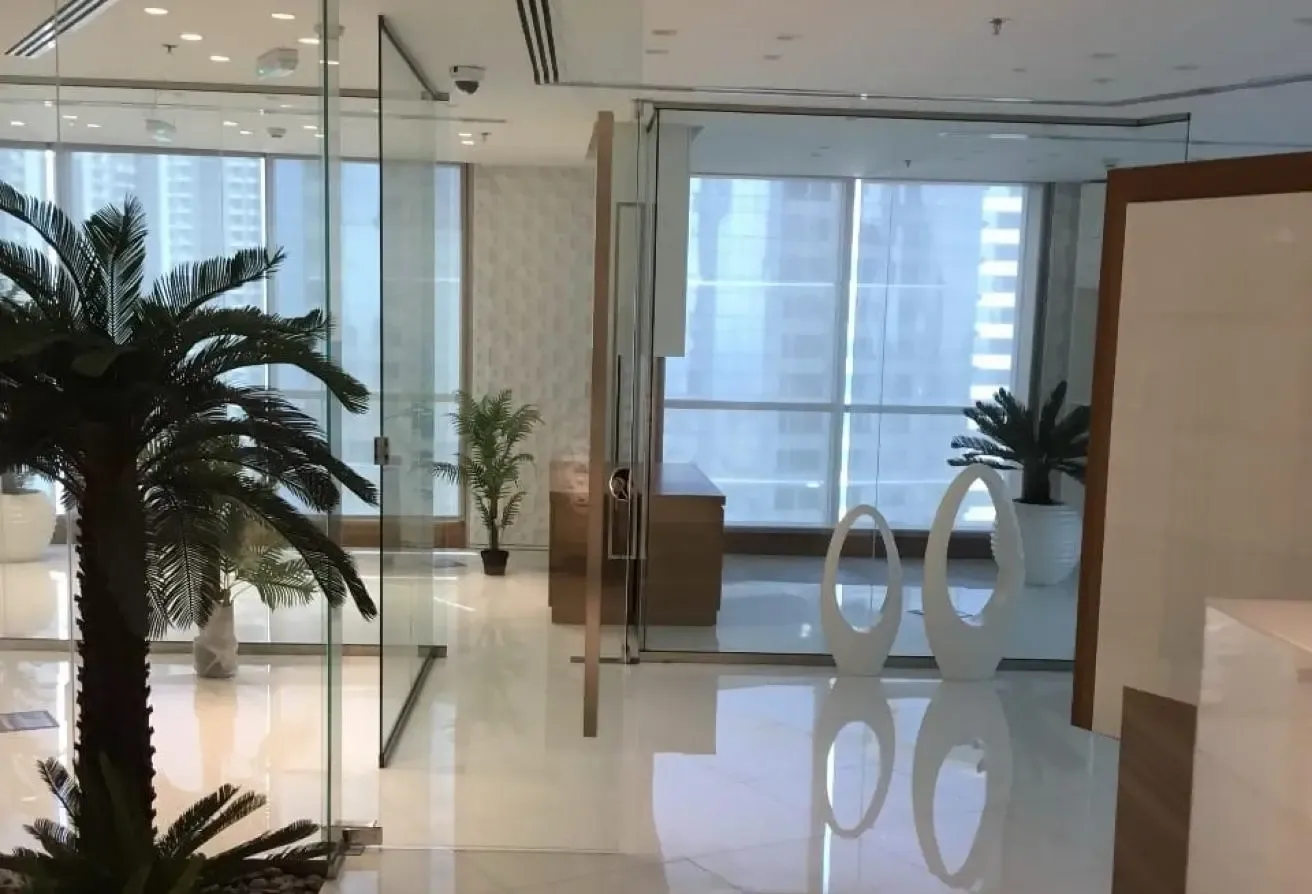 Fully Luxury Upgraded! Near Metro! Vacant Soon!