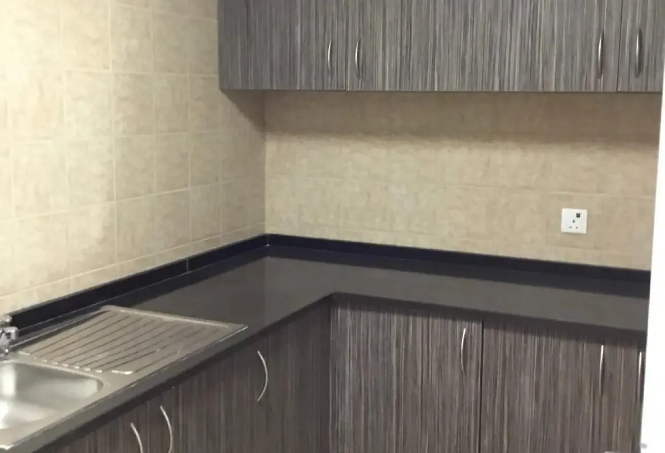 Fully Luxury Upgraded! Near Metro! Vacant Soon!
