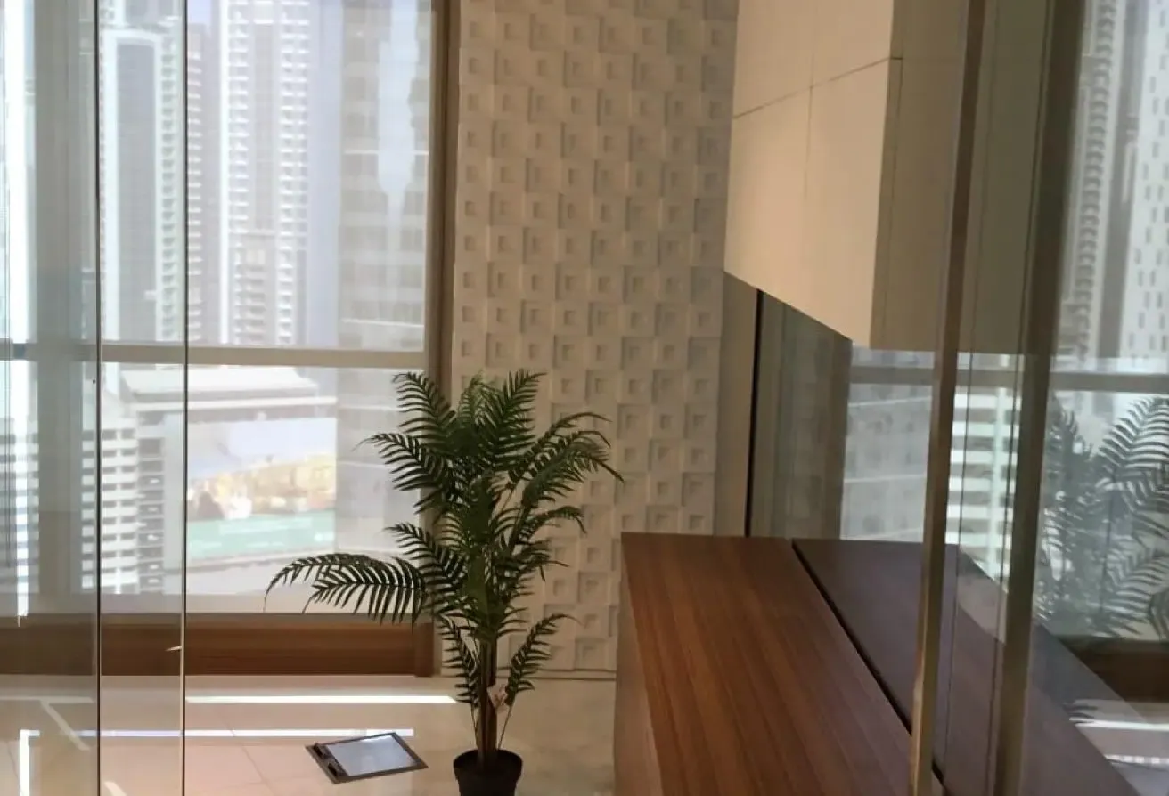 Fully Luxury Upgraded! Near Metro! Vacant Soon!
