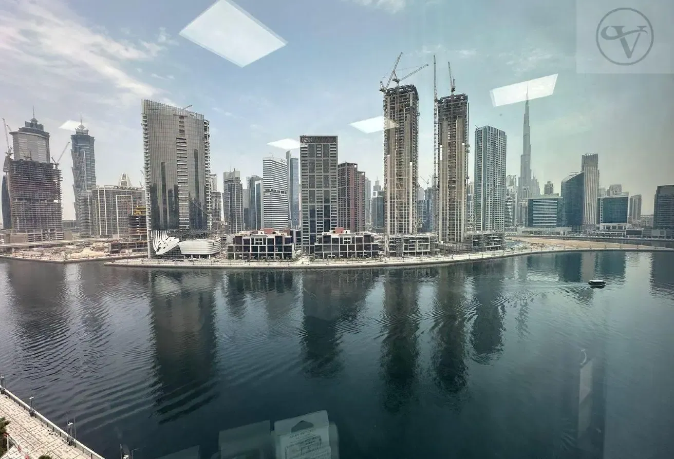 Full Canal-Burj View | Vacant | 2 Parking