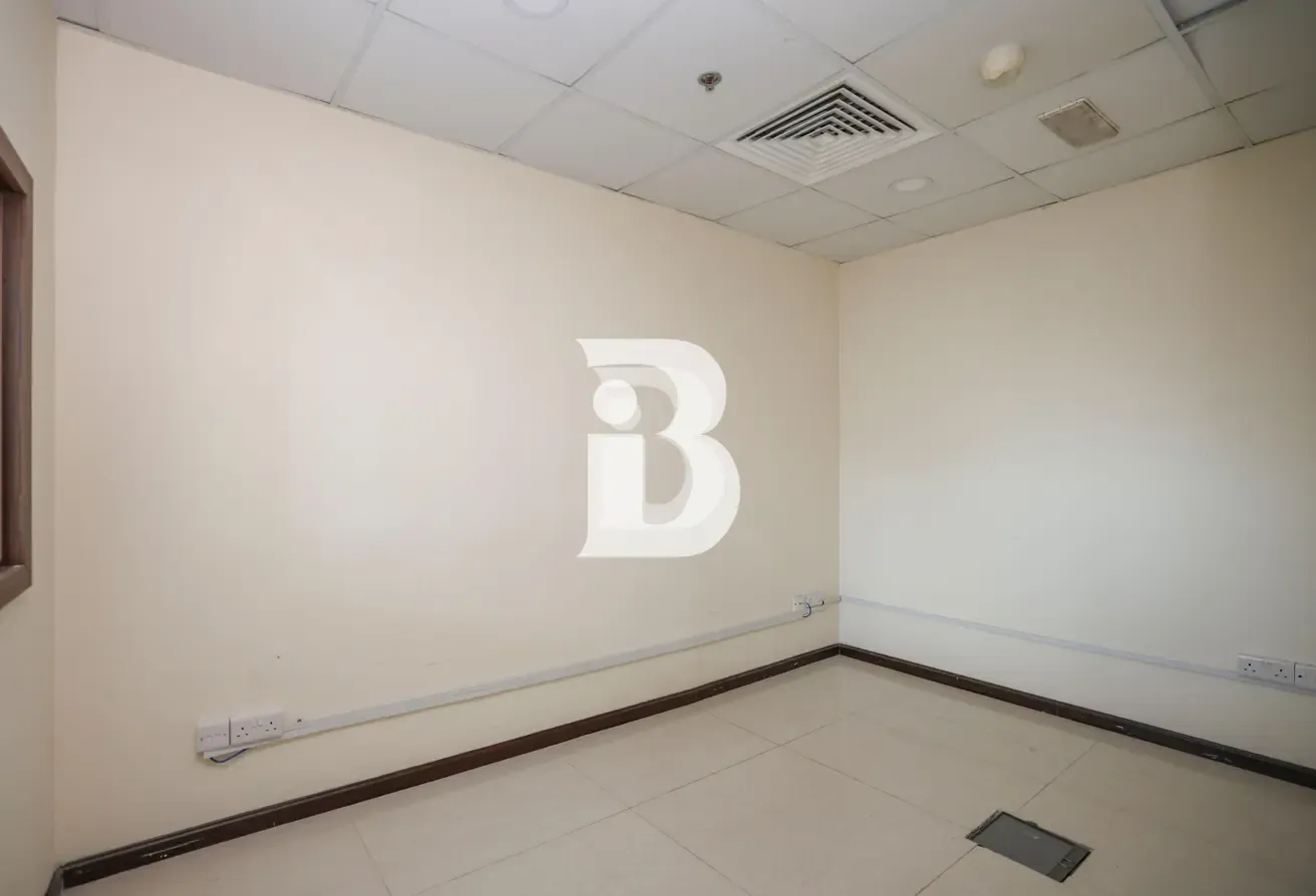Office for Sale | XL Tower | Vacant