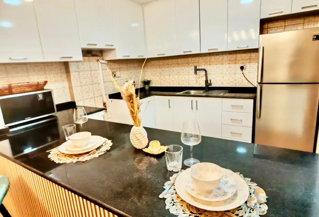 1BEDROOM WITH LAKE VIEW | FURNISHED | CLAYTON RES.