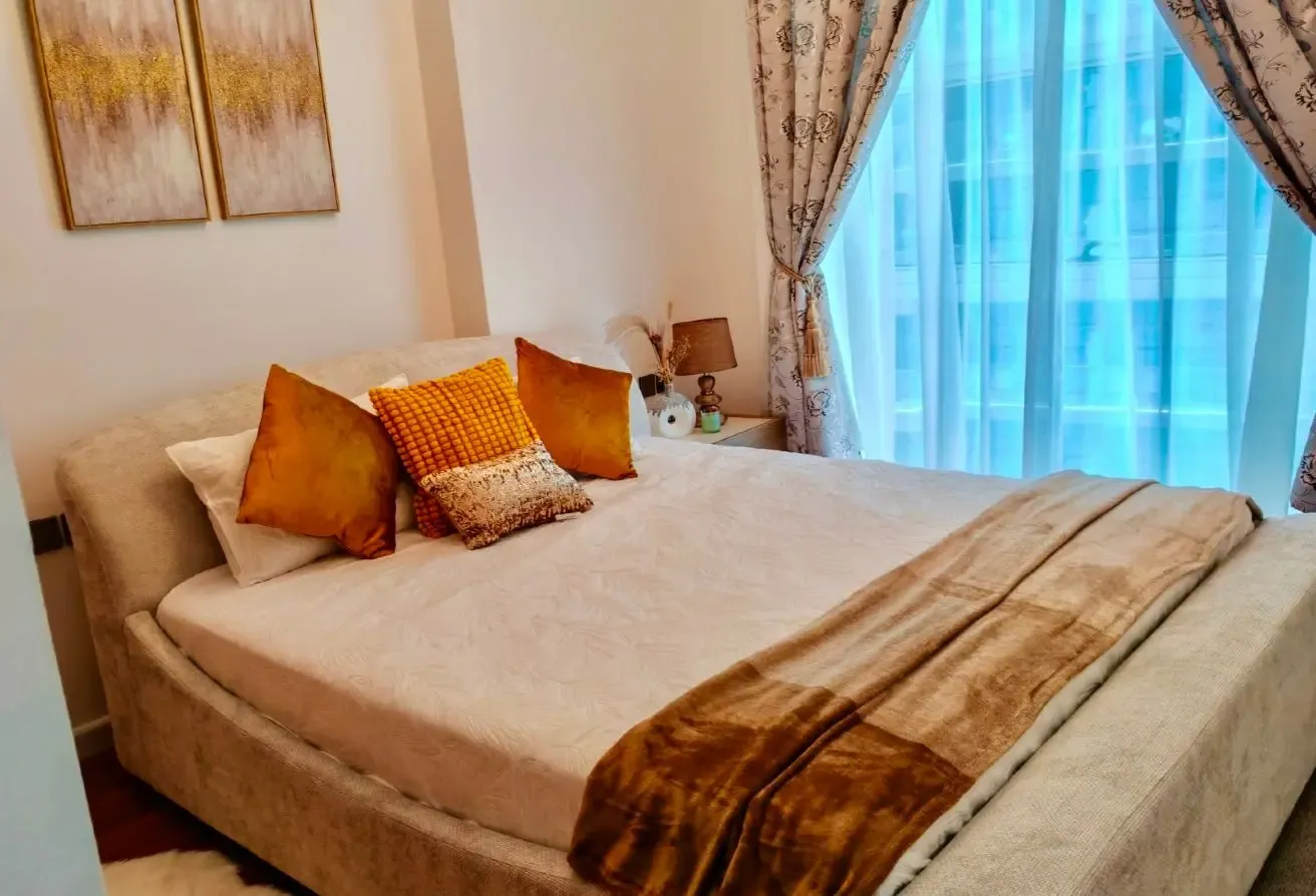 1BEDROOM WITH LAKE VIEW | FURNISHED | CLAYTON RES.